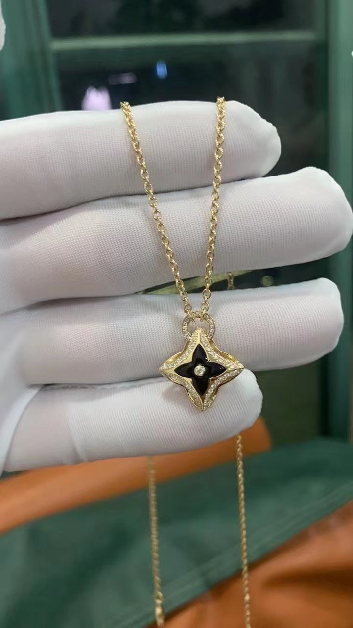 ¡®Moco¡¯STAR PEDANT PINK GOLD DIAMOND NECKLACE