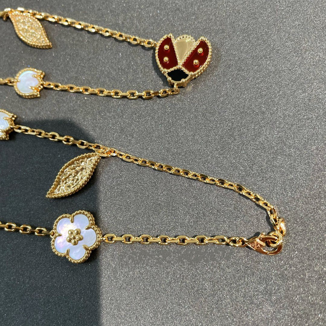 ¡®Moco¡¯LUCKY SPRING 15 MOTIFS GOLD NECKLACE