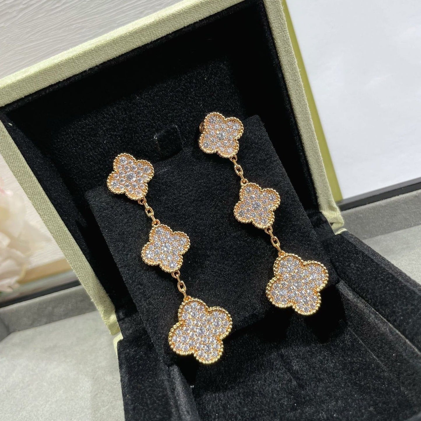 ¡®Moco¡¯CLOVER 3 MOTIFS DIAMOND PAVED ROSE GOLD EARRINGS