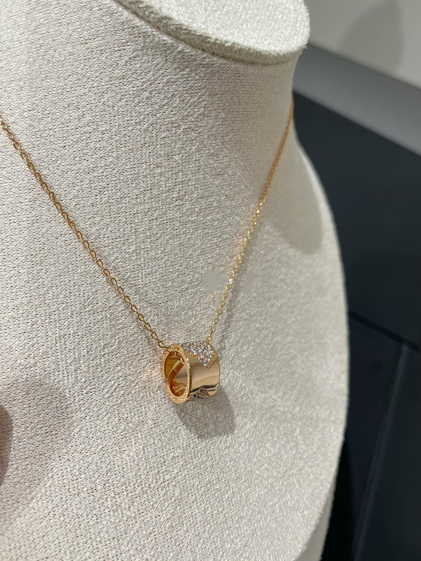 ¡®Moco¡¯LIENS EVIDENCE DIAMOND PAVED NECKLACE