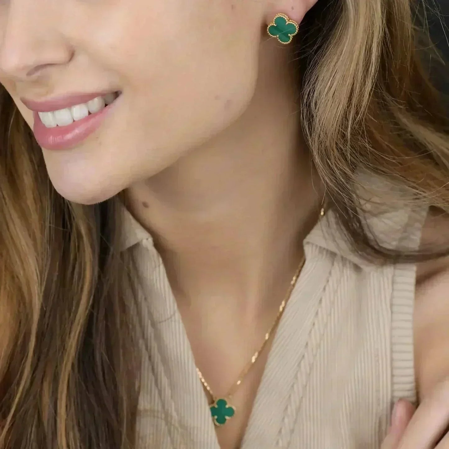 ¡®Moco¡¯CLOVER MINI 9.5MM MALACHITE EARRINGS