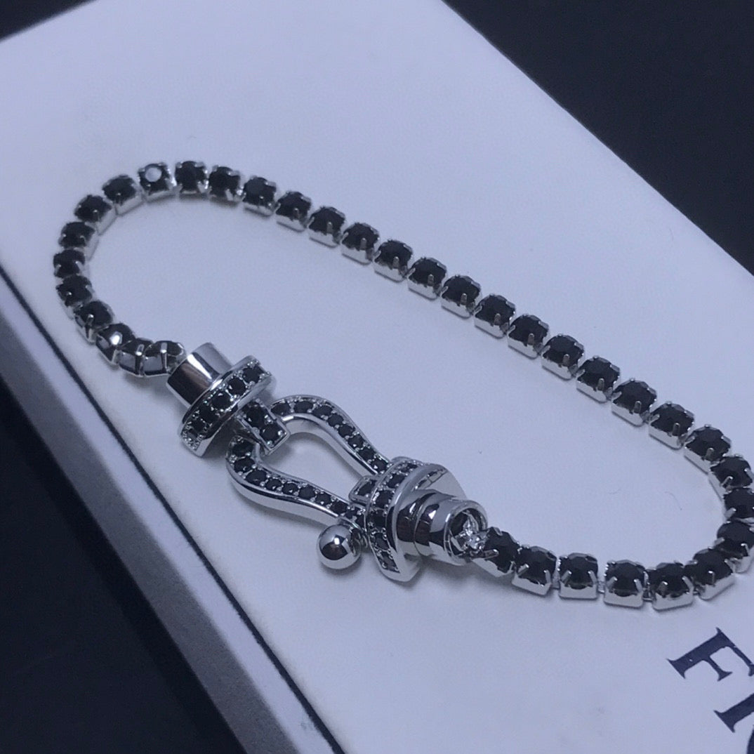 ¡®Moco¡¯FORCE LARGE HORSESHOE FULL DIAMOND TENNIS BRACELET