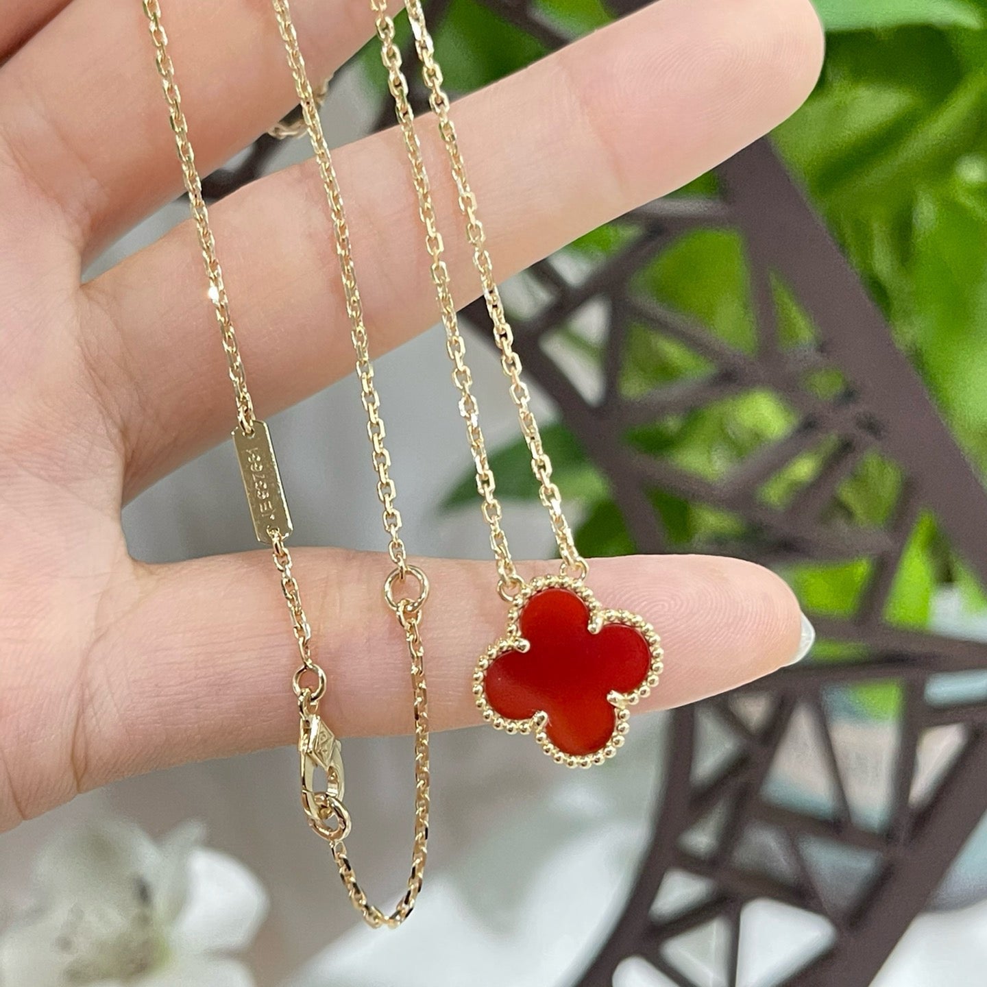 ¡®Moco¡¯CLOVER 15MM CARNELIAN SINGLE FLOWER NECKLACE