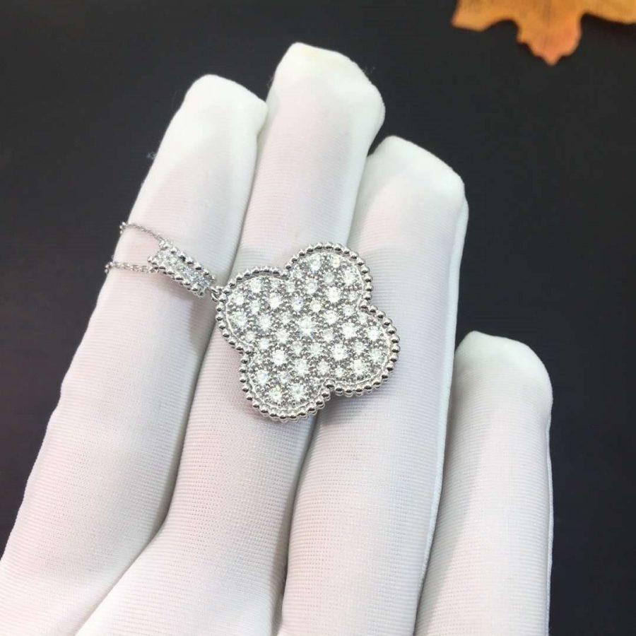 ¡®Moco¡¯CLOVER 25MM SILVER FULL DIAMOND BIG CLOVER NECKLACE