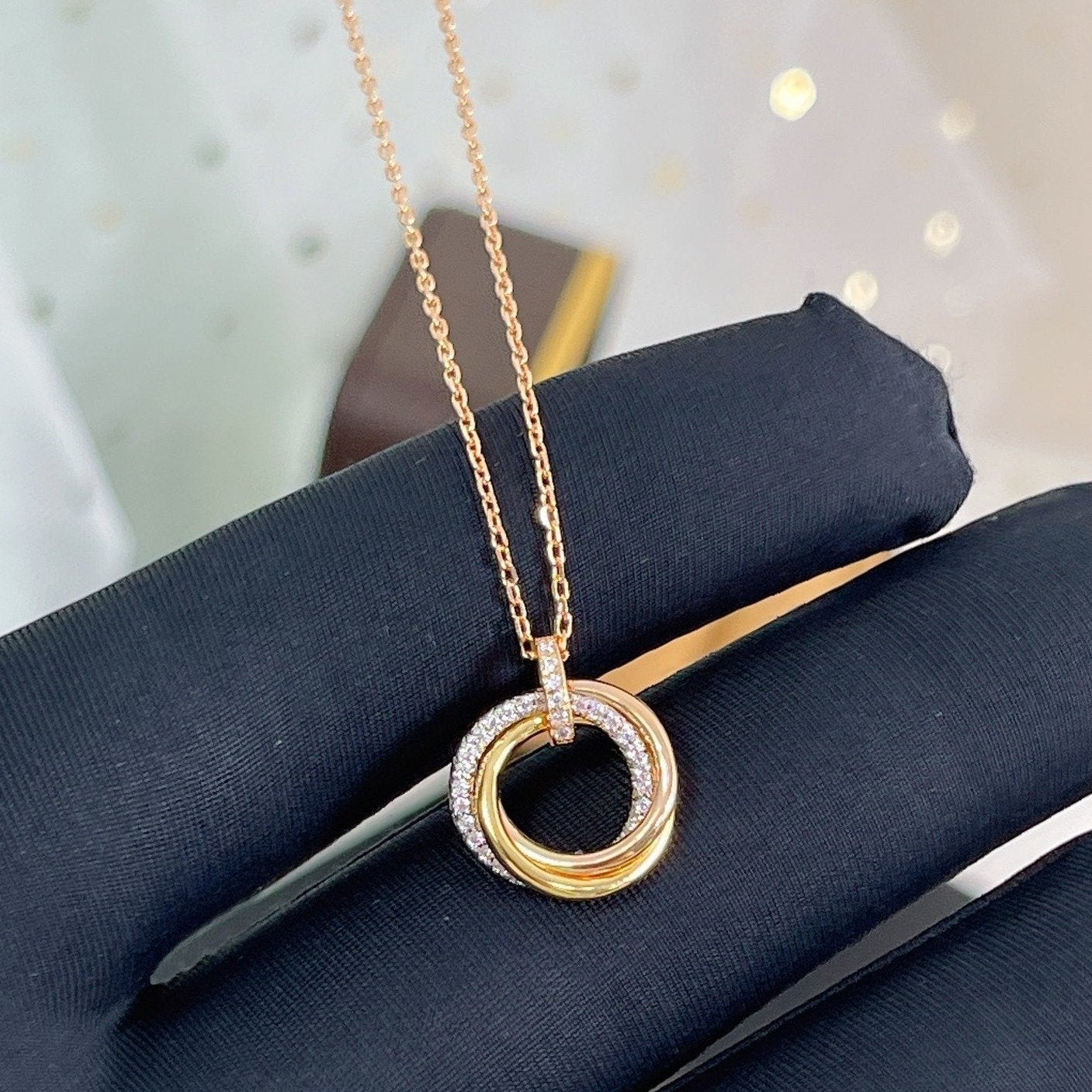 ¡®Moco¡¯TRINITY NECKLACE SILVER GOLD PINK GOLD DIAMONDS