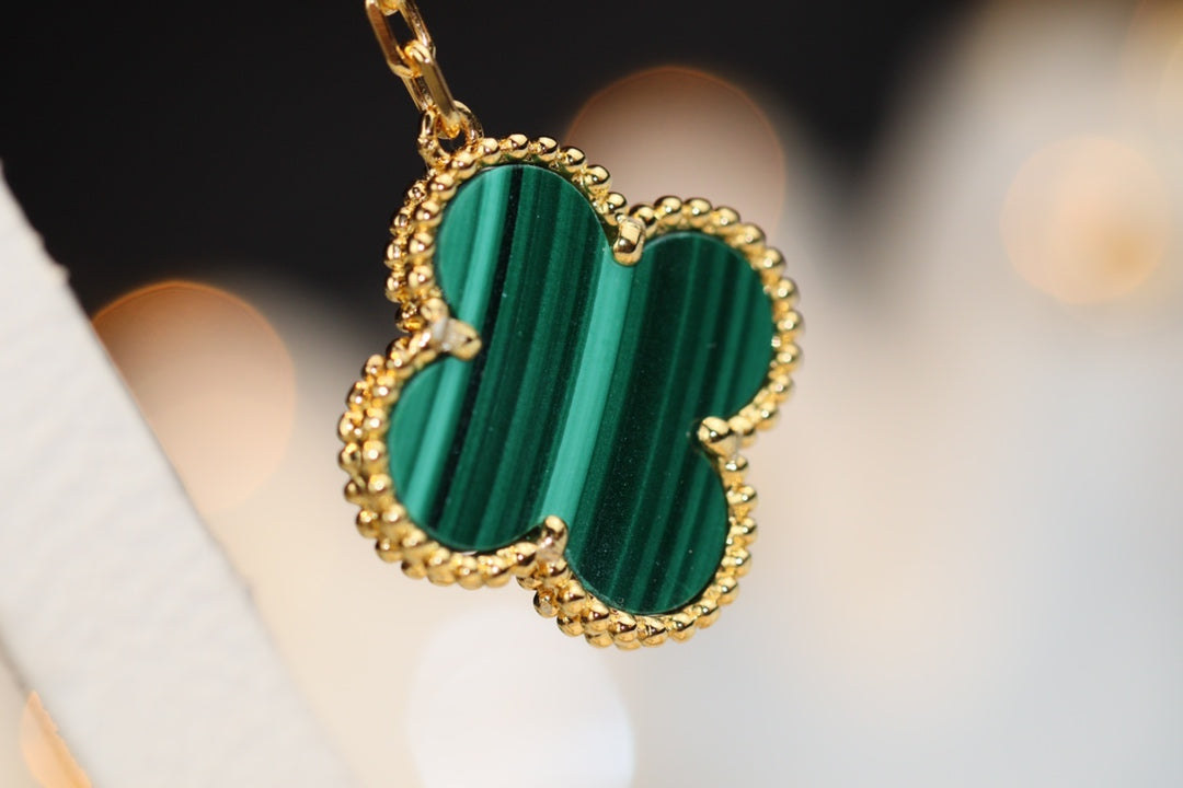 ¡®Moco¡¯CLOVER EARRINGS GOLD MALACHITE DIAMOND 3 MOTIF