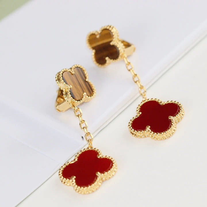 ¡®Moco¡¯CLOVER  2 MOTIF  TIGER EYE CARNELIAN EARRINGS