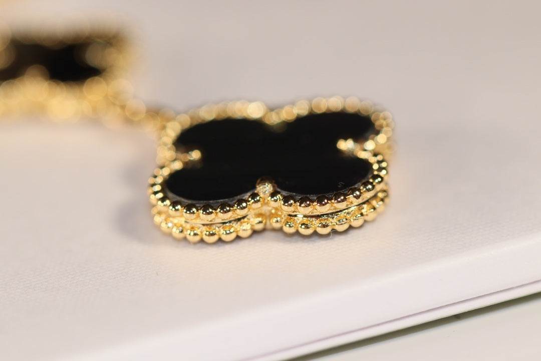¡®Moco¡¯CLOVER EARRINGS GOLD ONYX MOP 3 MOTIF