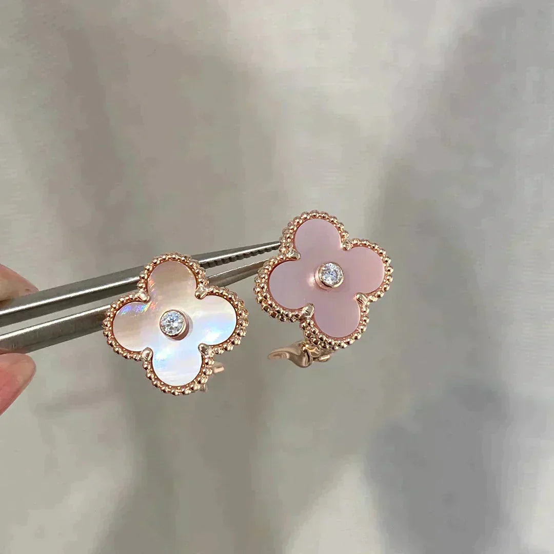 ¡®Moco¡¯CLOVER MEDIUM 1 MOTIFS  PINK MOP DIAMOND EARRINGS
