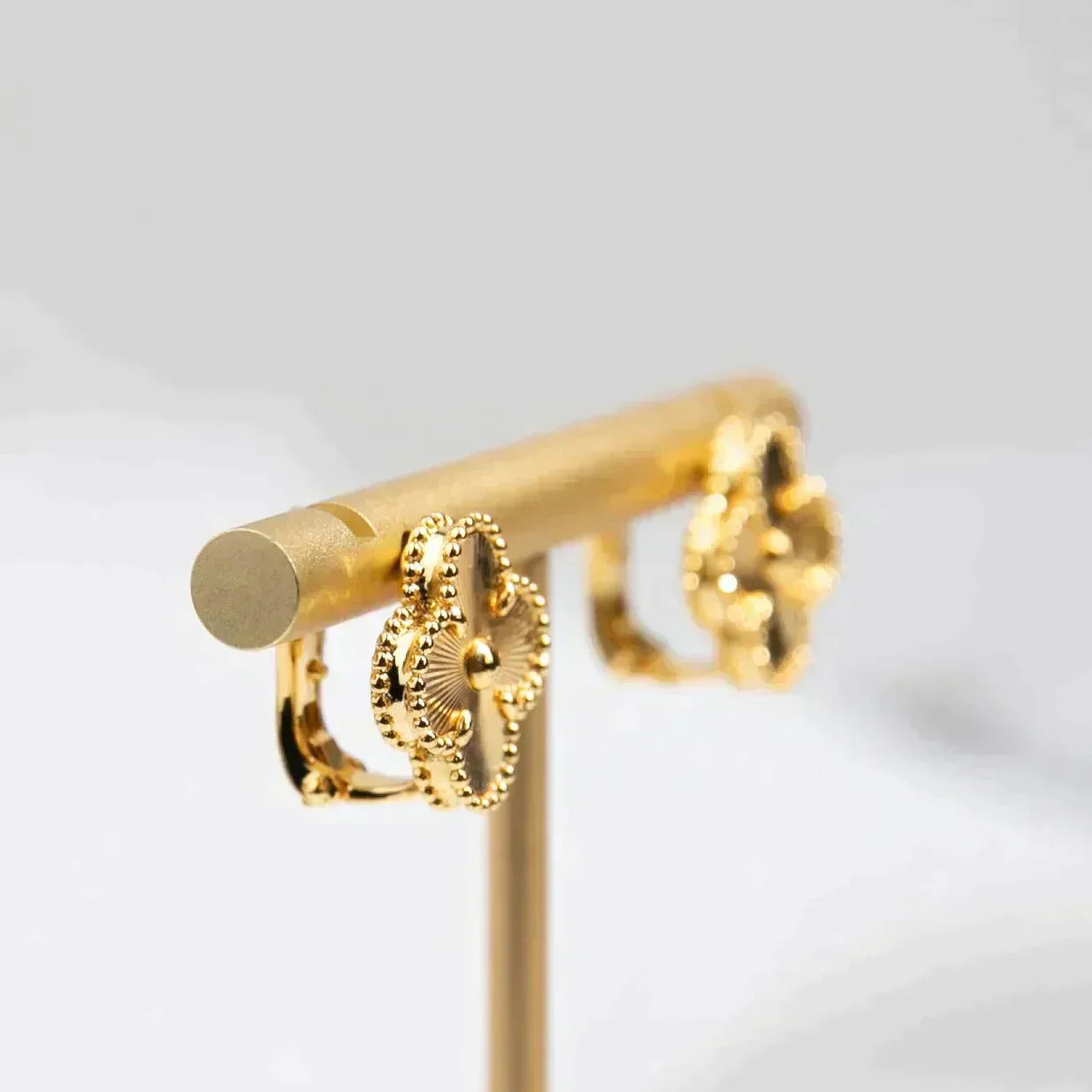 ¡®Moco¡¯CLOVER MEDIUM 1 MOTIFS LASER EARRINGS