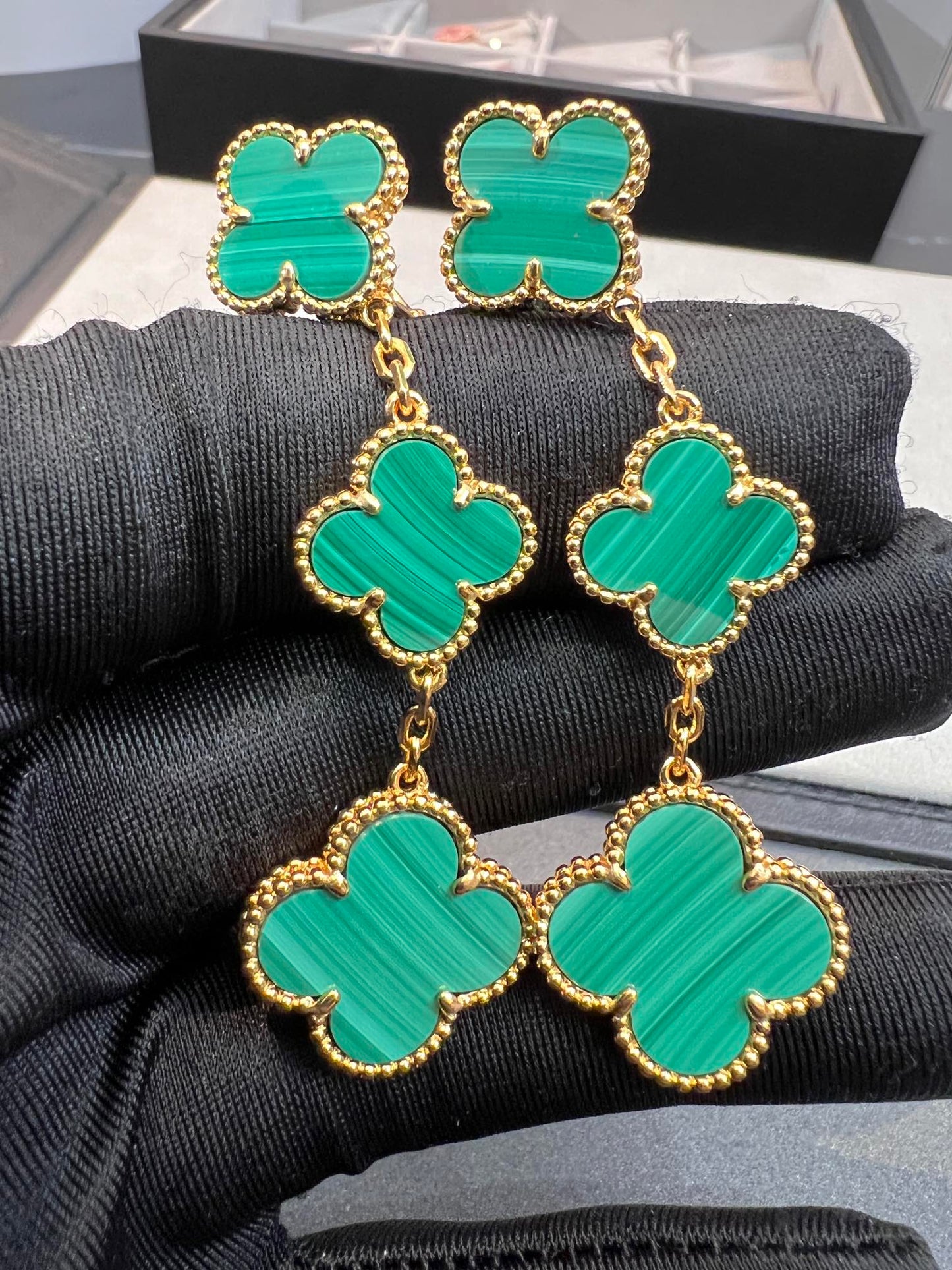 ¡®Moco¡¯CLOVER MALACHITE 3 MOTIFS GOLD