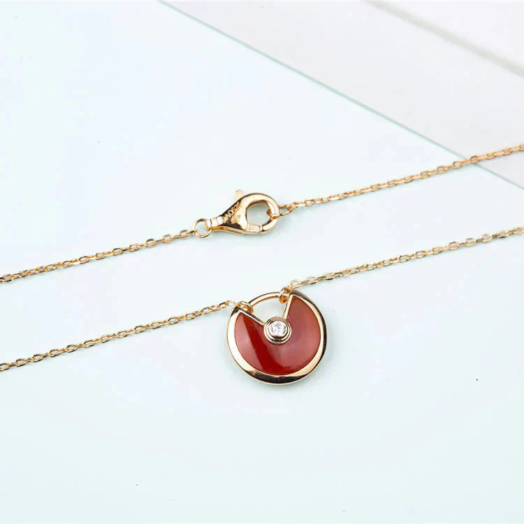 ¡®Moco¡¯AMULETTE GOLD CARNELIAN ONYX NECKLACE