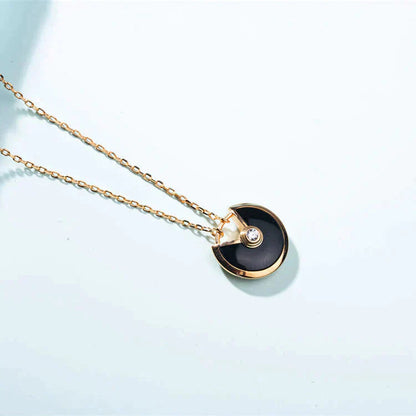 ¡®Moco¡¯AMULETTE GOLD CARNELIAN ONYX NECKLACE