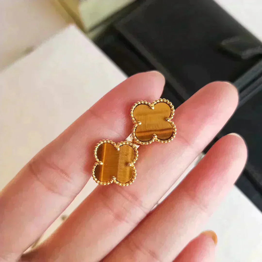 ¡®Moco¡¯CLOVER MEDIUM 1 MOTIFS TIGER EYE EARRINGS