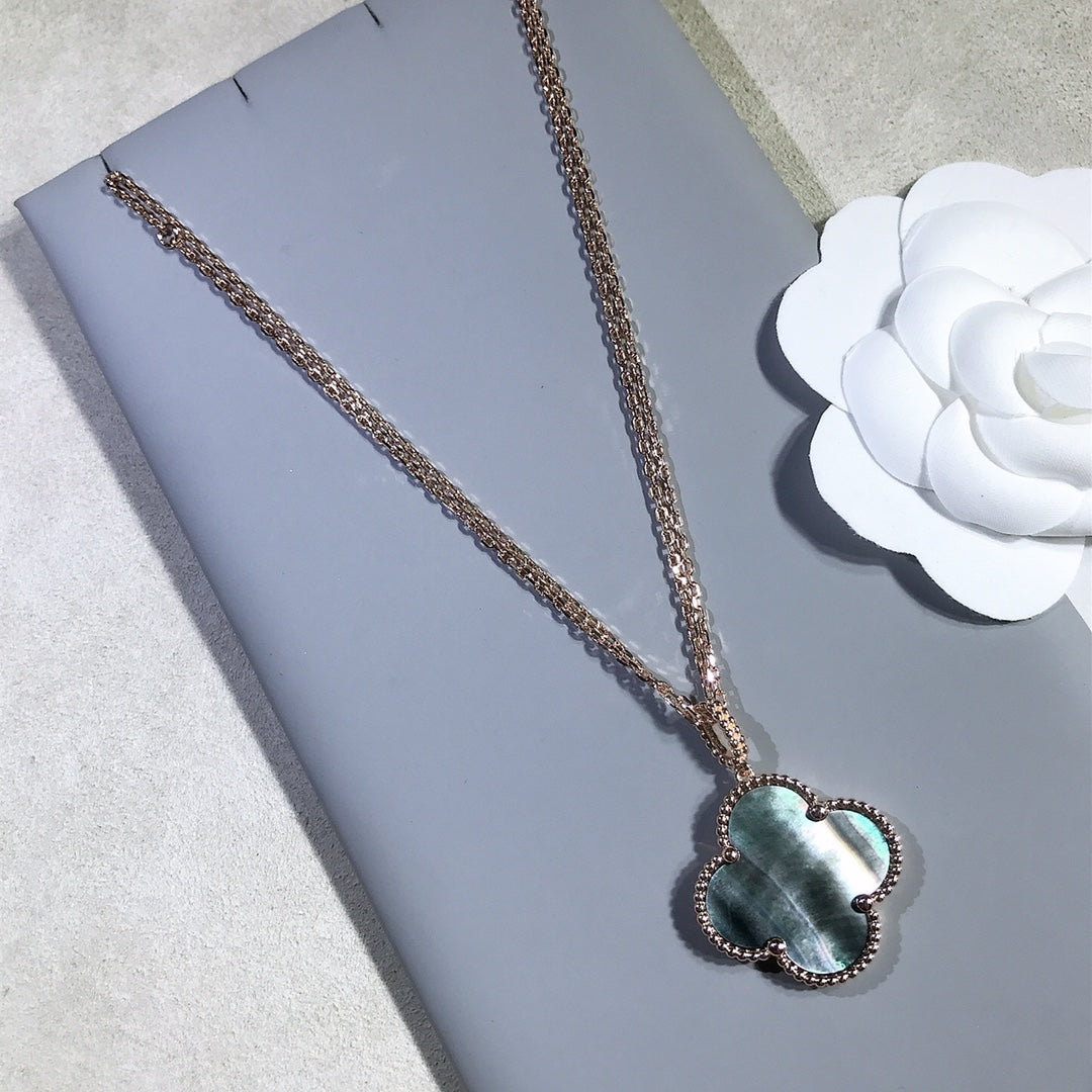 ¡®Moco¡¯CLOVER 25MM GOLD DARK MOP BIG CLOVER NECKLACE