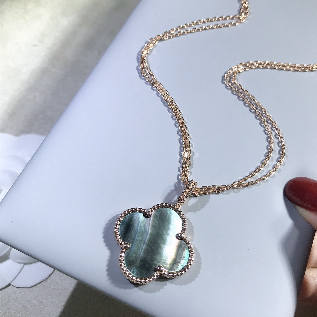¡®Moco¡¯CLOVER 25MM GOLD DARK MOP BIG CLOVER NECKLACE