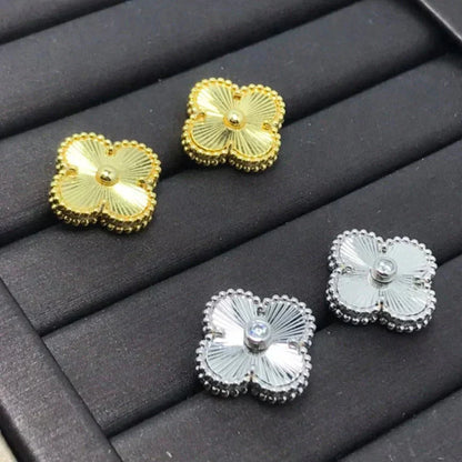 ¡®Moco¡¯CLOVER MINI 9.5MM LASER EARRINGS