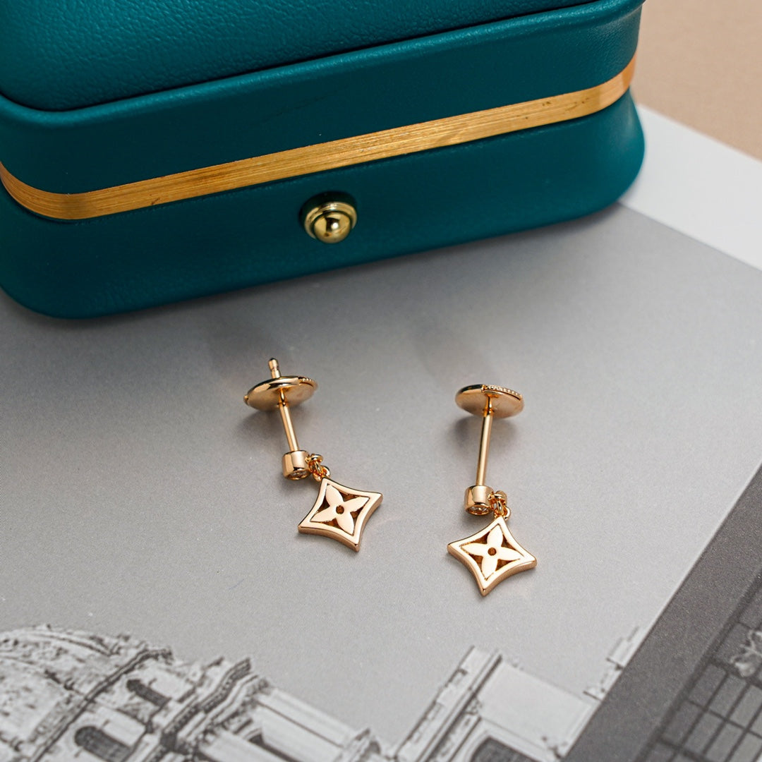 ¡®Moco¡¯STAR EARRINGS GOLD