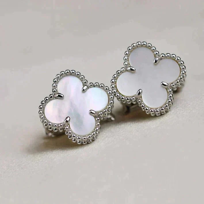 ¡®Moco¡¯CLOVER MEDIUM 1 MOTIFS  WHITE MOP EARRINGS SILVER