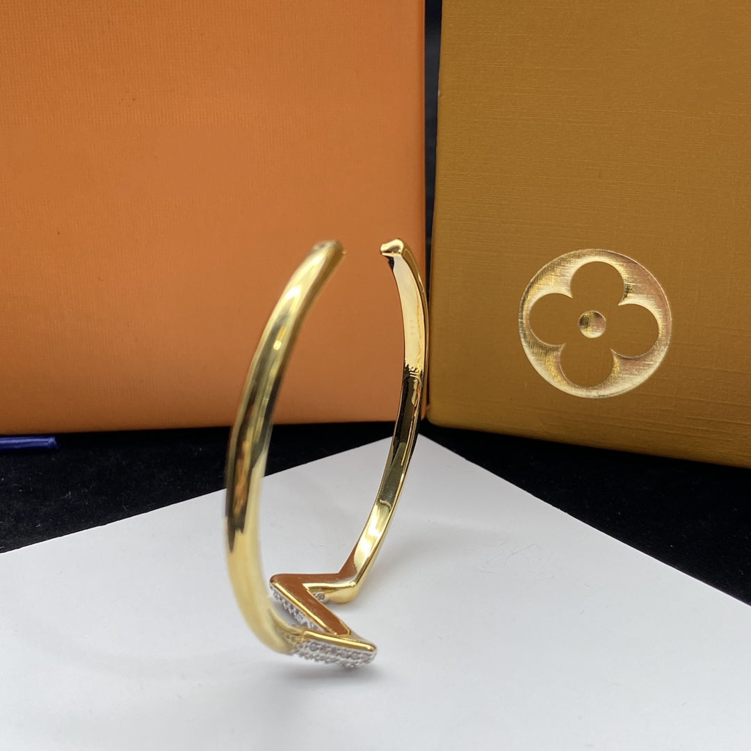 ¡®Moco¡¯VOLTE UPSITE DOWN DIAMOND GOLD OPEN BRACELET