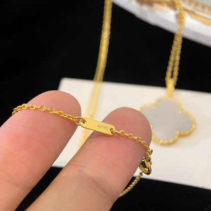 ¡®Moco¡¯CLOVER 25MM MOP LARGE PENDANT NECKLACE