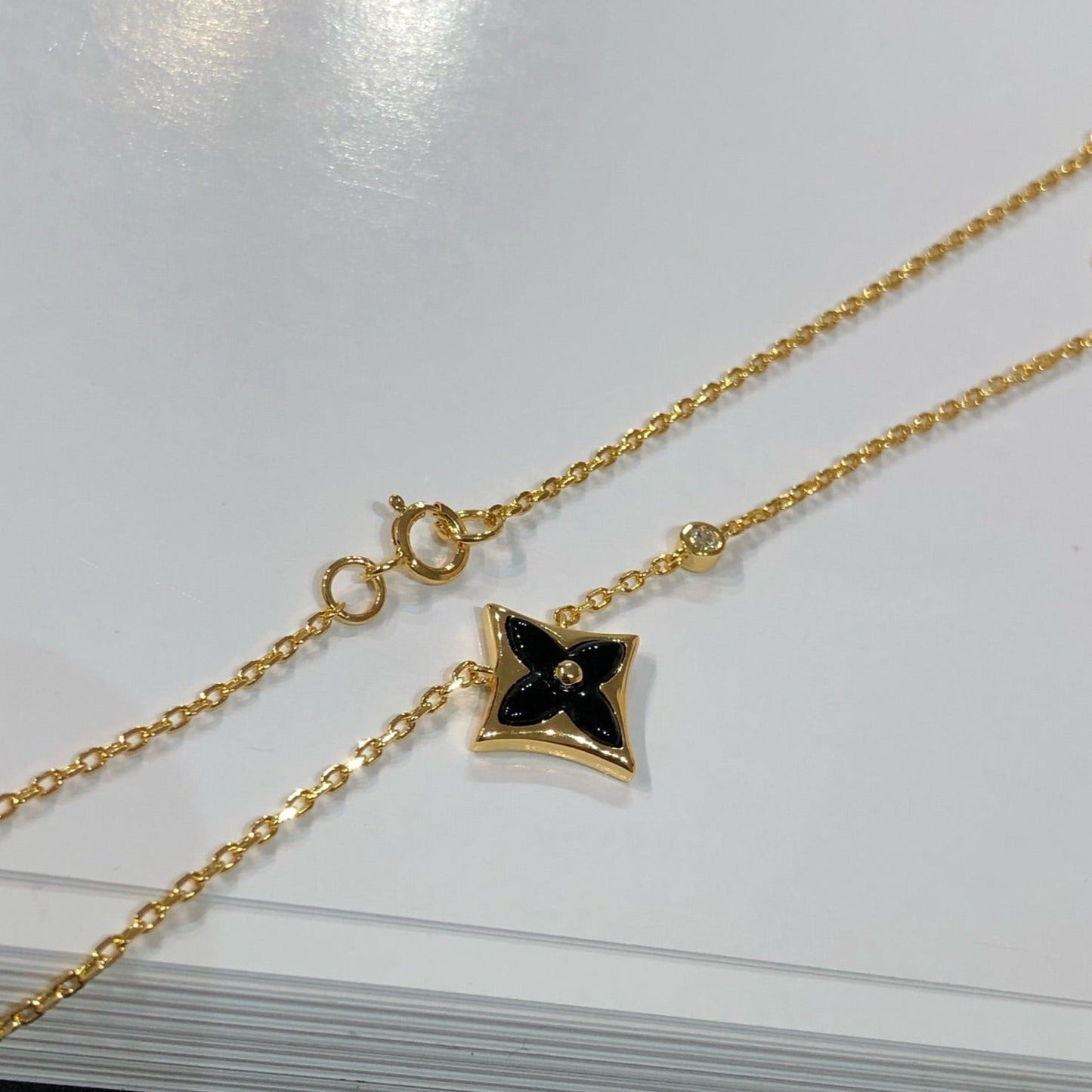 ¡®Moco¡¯STAR BLACK MOP NECKLACE