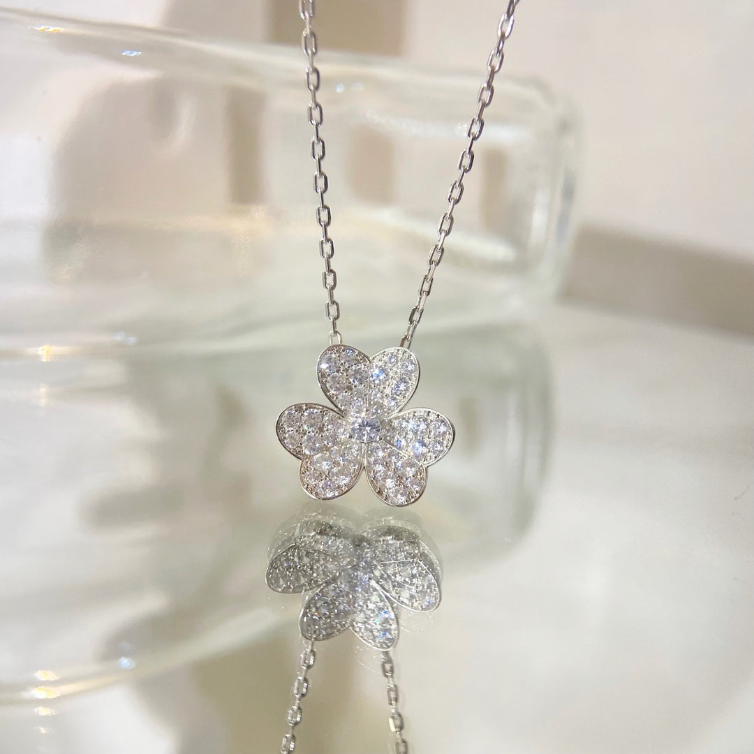 ¡®Moco¡¯FLOWER DIAMOND NECKLACE