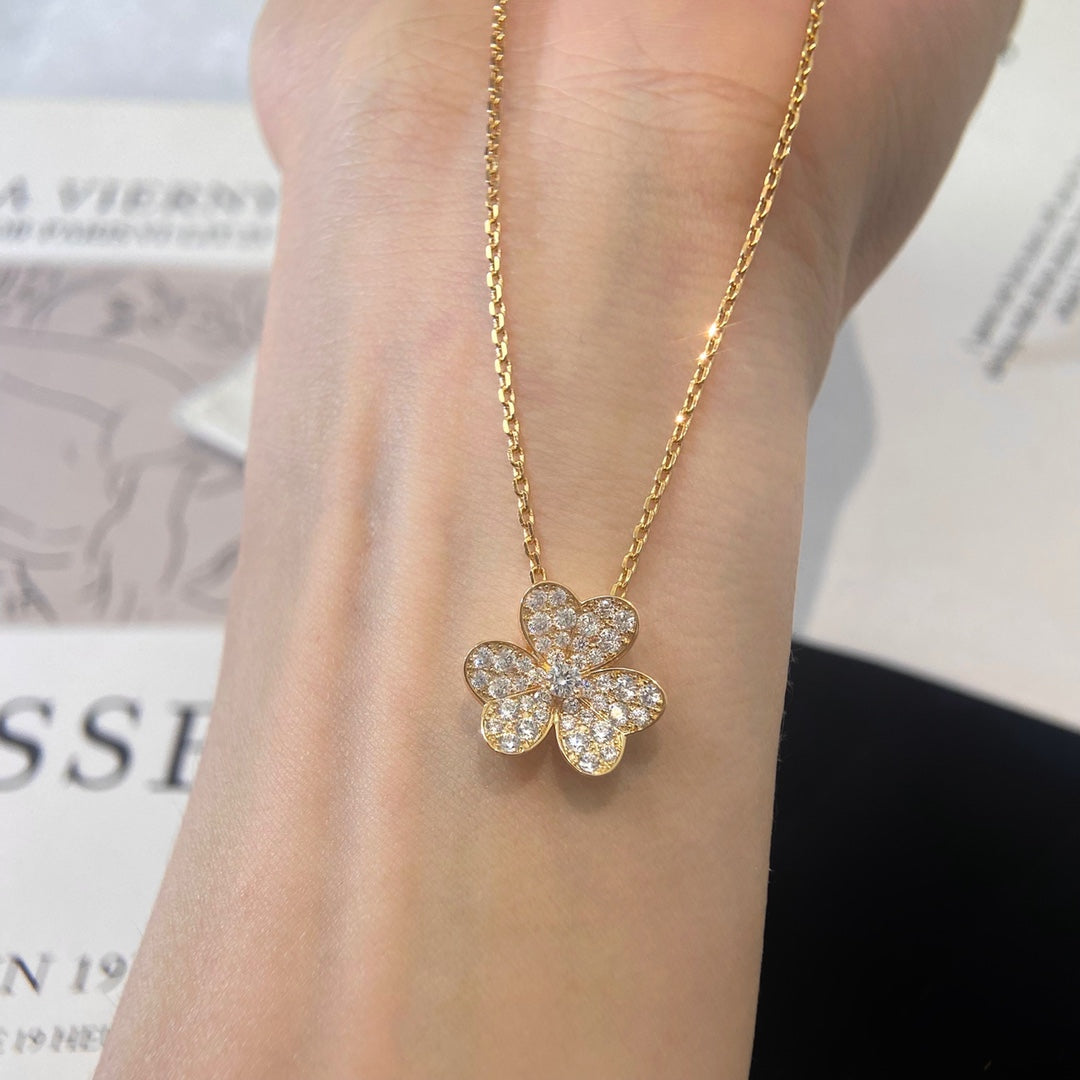 ¡®Moco¡¯FLOWER DIAMOND NECKLACE