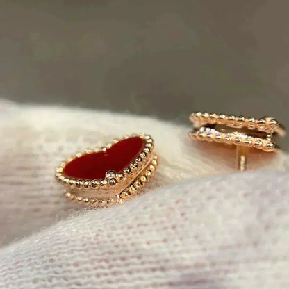 ¡®Moco¡¯HEART CARNELIAN STUD EARRINGS
