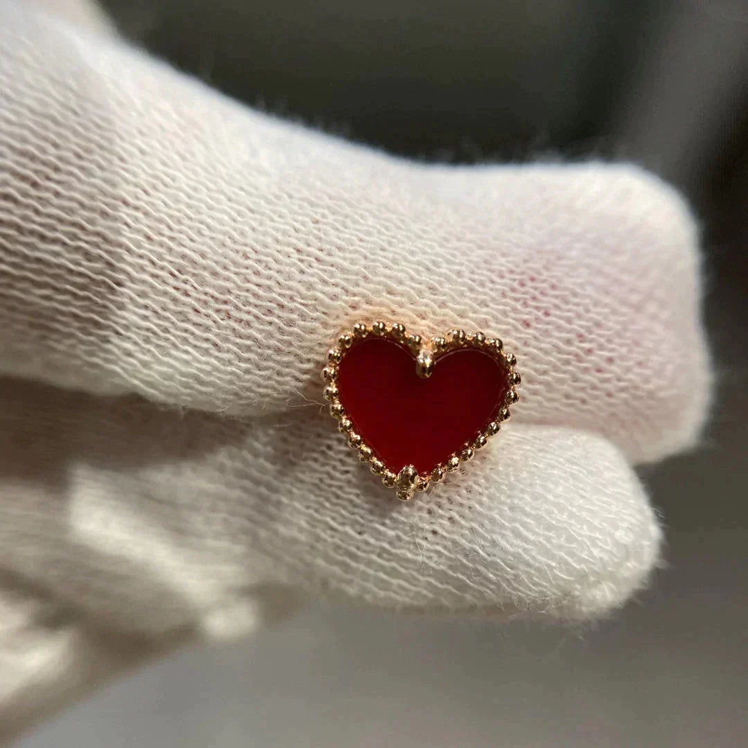 ¡®Moco¡¯HEART CARNELIAN STUD EARRINGS