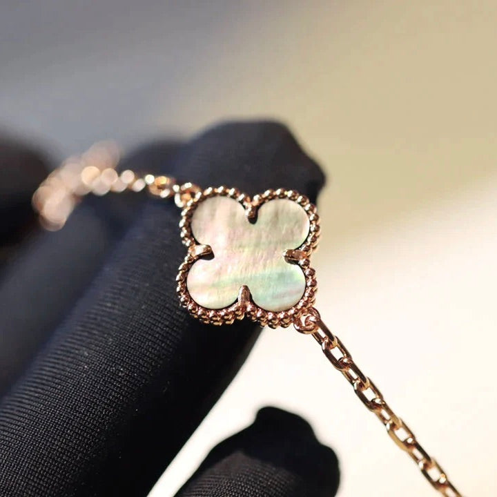 ¡®Moco¡¯CLOVER 20 MOTIFS DARK MOP DIAMOND  NECKLACE