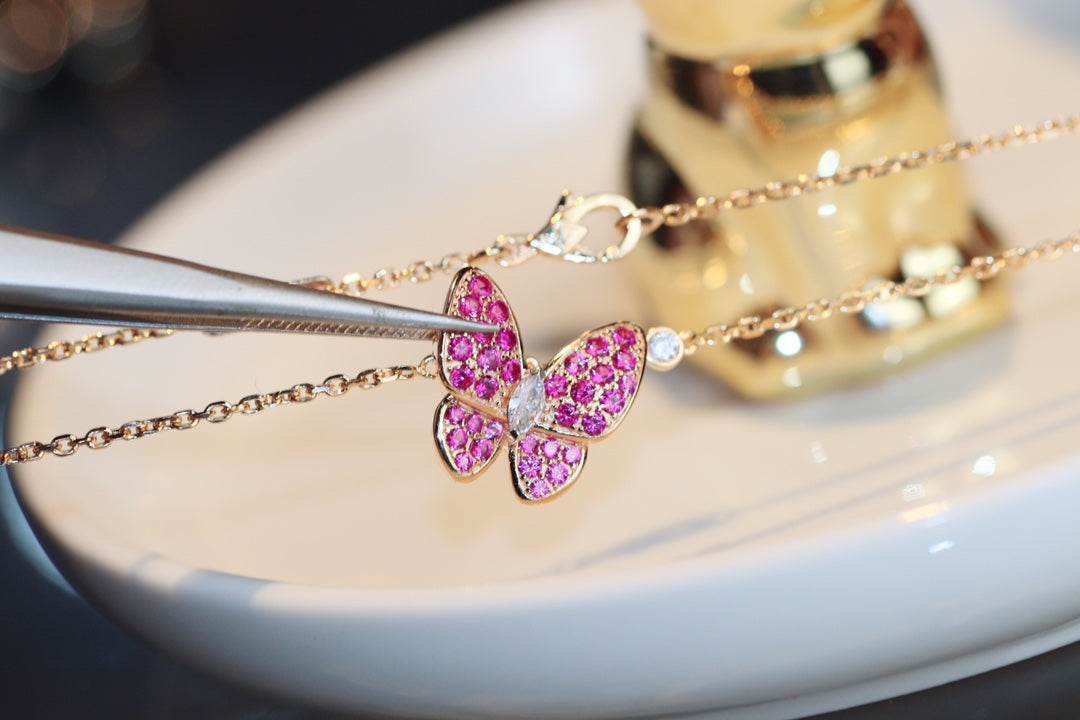 ¡®Moco¡¯BUTTERFLY RED DIAMOND ROSE GOLD NECKLACE