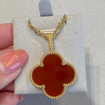 ¡®Moco¡¯CLOVER 25MM NECKLACE GOLD CARNELIAN