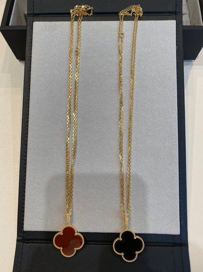 ¡®Moco¡¯CLOVER 25MM NECKLACE GOLD CARNELIAN