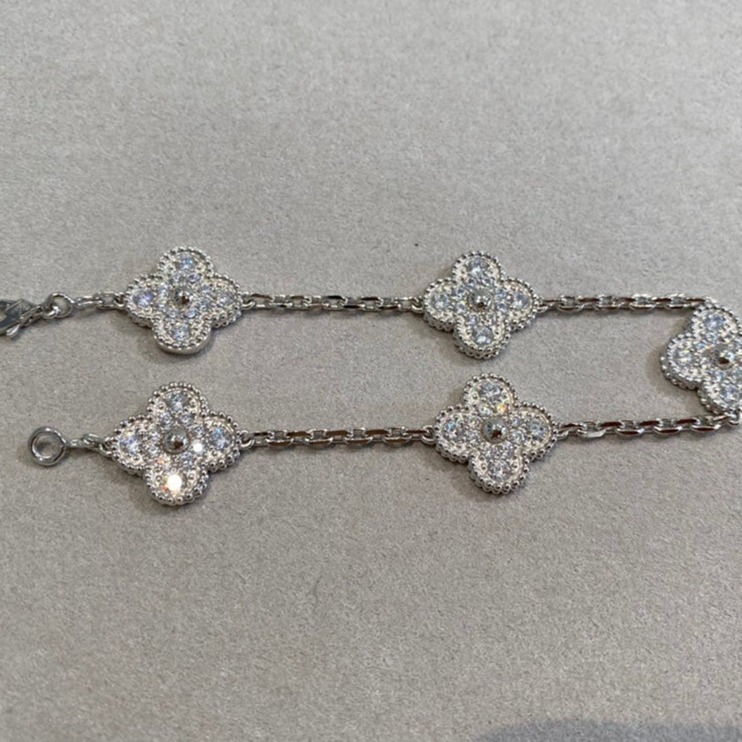 [Moco] New  CLOVER 5 MOTIF FULL DIAMOND BRACELET COLLECTION