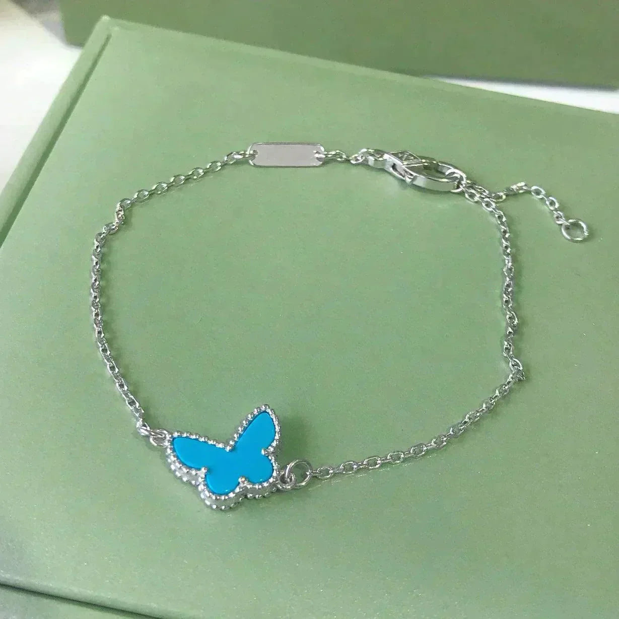 ¡®Moco¡¯BUTTERFLY TURQUOISE BUTTERFLY BRACELET SILVER