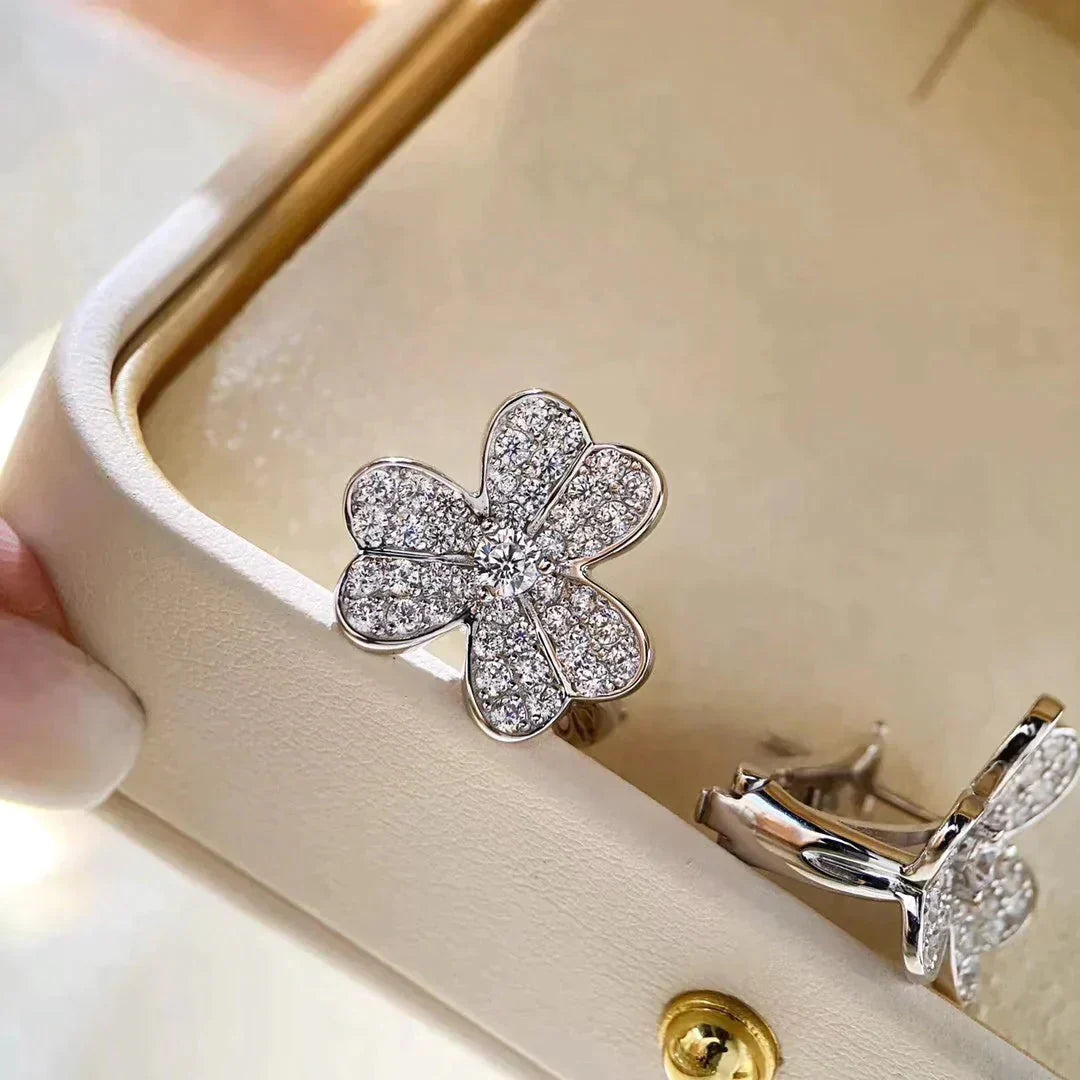 ¡®Moco¡¯CLOVER COMOS DIAMOND EARRINGS SILVER