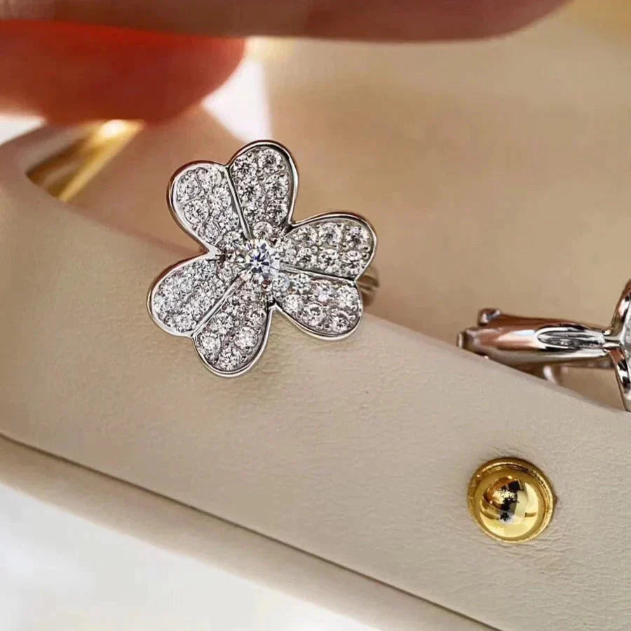 ¡®Moco¡¯CLOVER COMOS DIAMOND EARRINGS SILVER