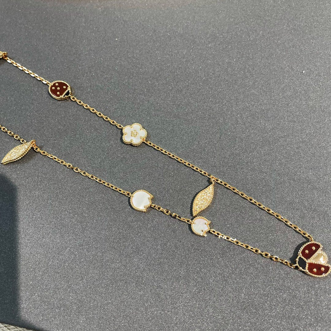 ¡®Moco¡¯LUCKY SPRING 15 MOTIFS GOLD NECKLACE