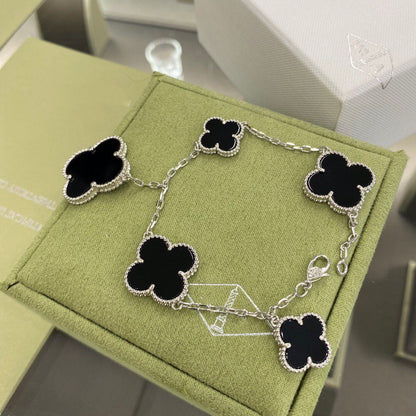 ¡®Moco¡¯CLOVER 5 MOTIFS SIVLER ONYX BRACELET