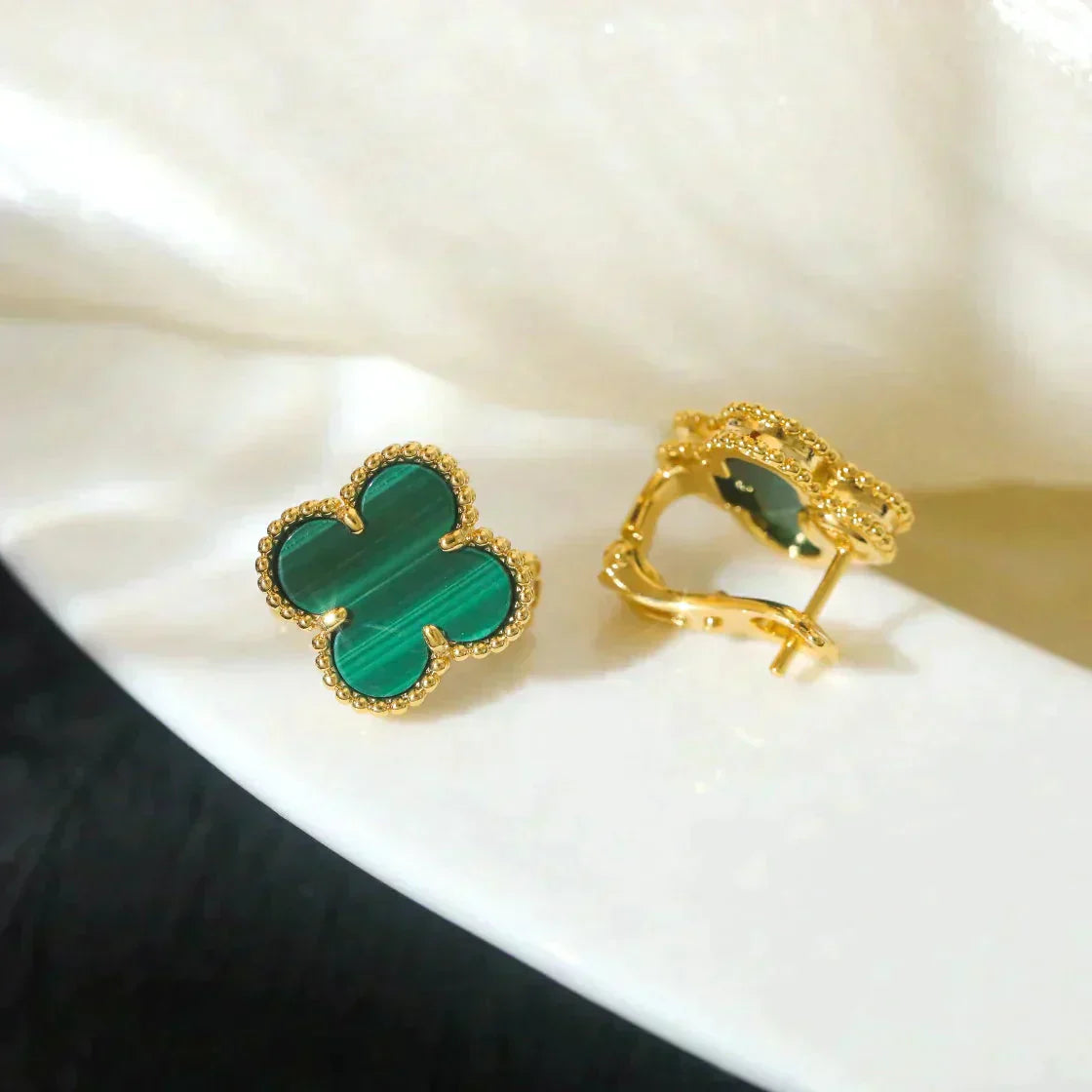 ¡®Moco¡¯CLOVER MEDIUM 1 MOTIFS MALACHITE  EARRINGS