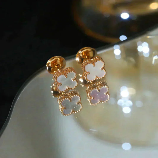 ¡®Moco¡¯CLOVER MINI 9.5MM WHITE MOP EARRINGS