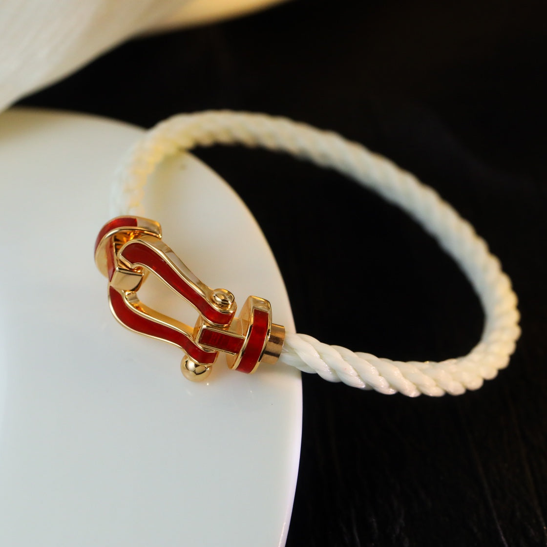 ¡®Moco¡¯FORCE 10 WHITE TEXTILE DIAMOND PAVED