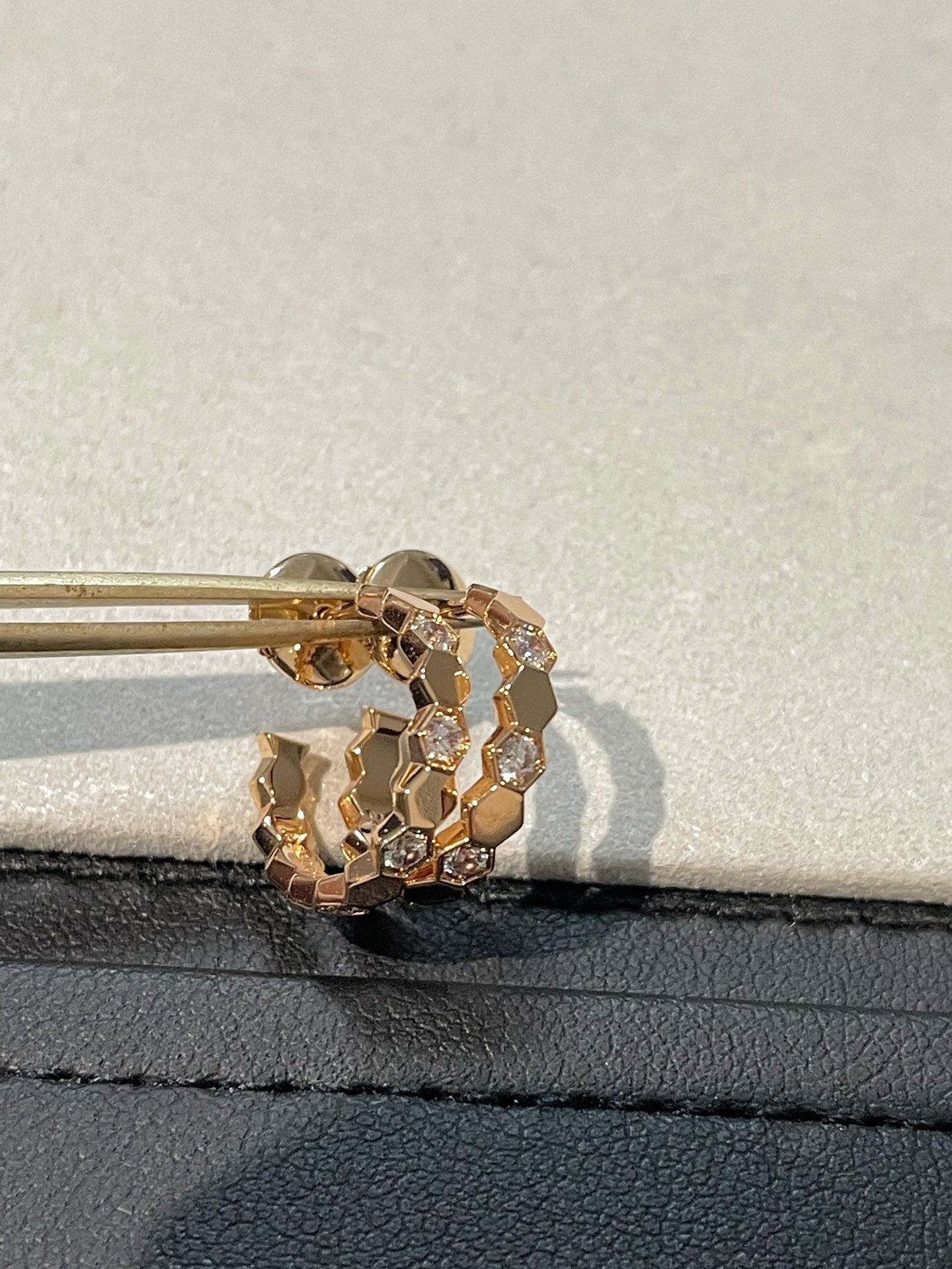 ¡®Moco¡¯BEE LOVE Earrings GOLD DIAMOND