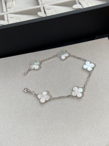 [Moco]New CLOVER WHITE PEARL MOP 5 MOTIF BRACELET COLLECTION