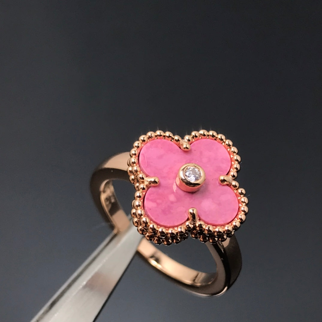 ¡®Moco¡¯CLOVER RHODONITE ROSE GOLD RING