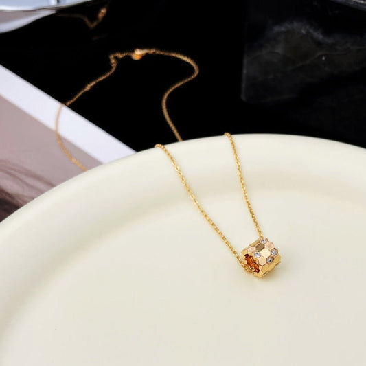 ¡®Moco¡¯BEE MINI PEDANT DIAMOND NECKLACE