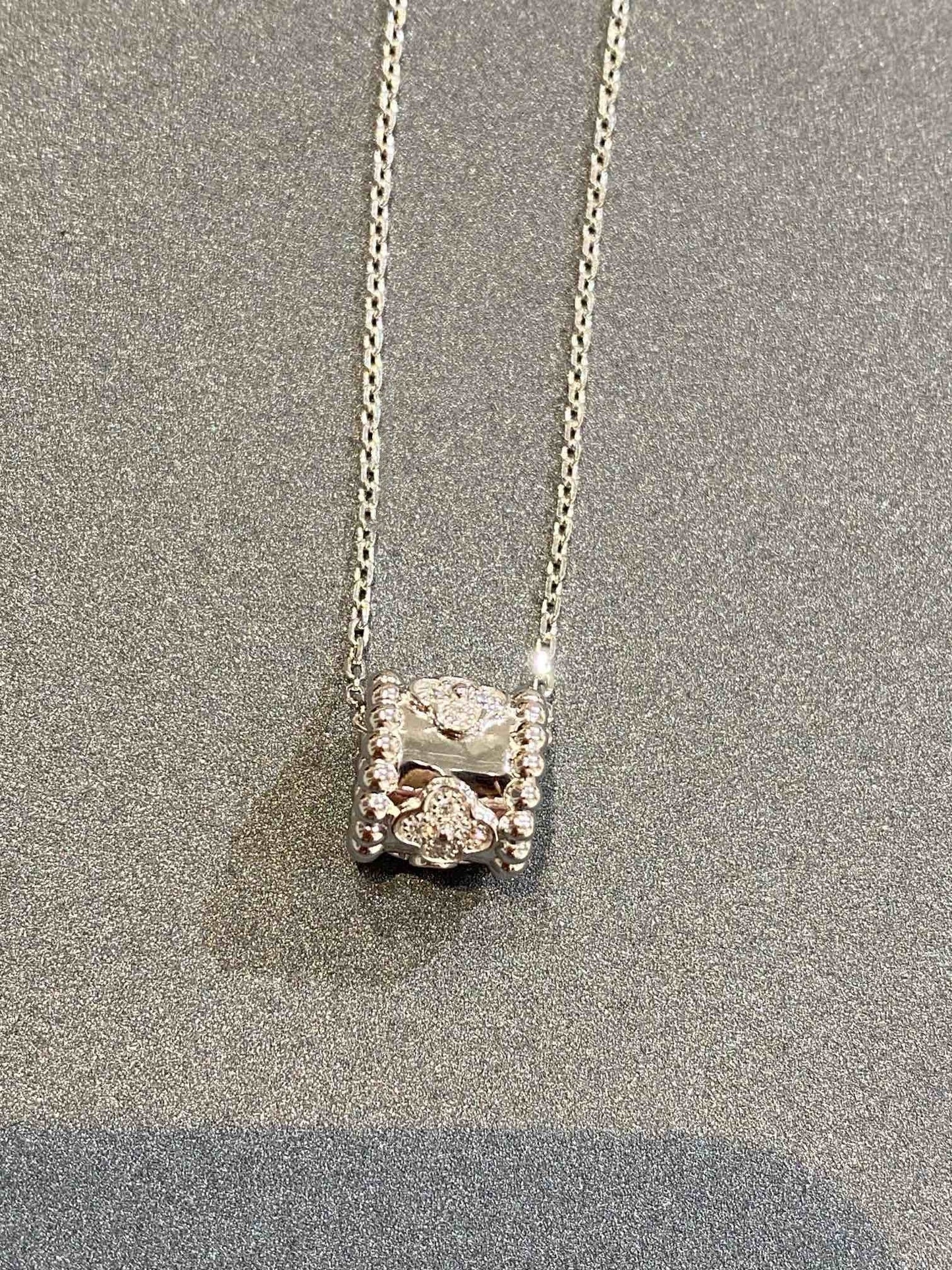 ¡®Moco¡¯PERLEE PEDANT SIVLER DIAMOND NECKLACE