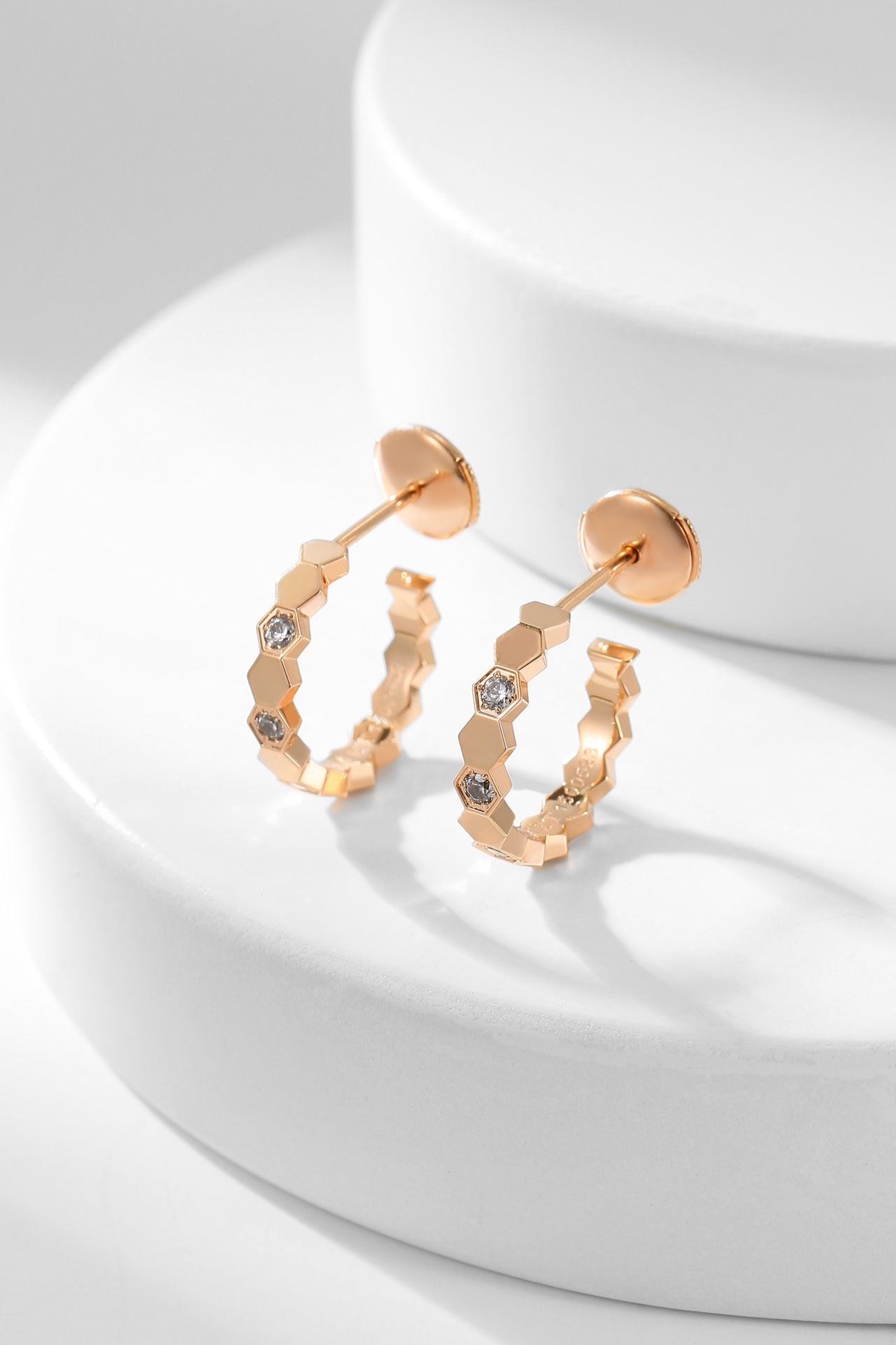 ¡®Moco¡¯BEE LOVE DIAMOND HOOP EARRINGS