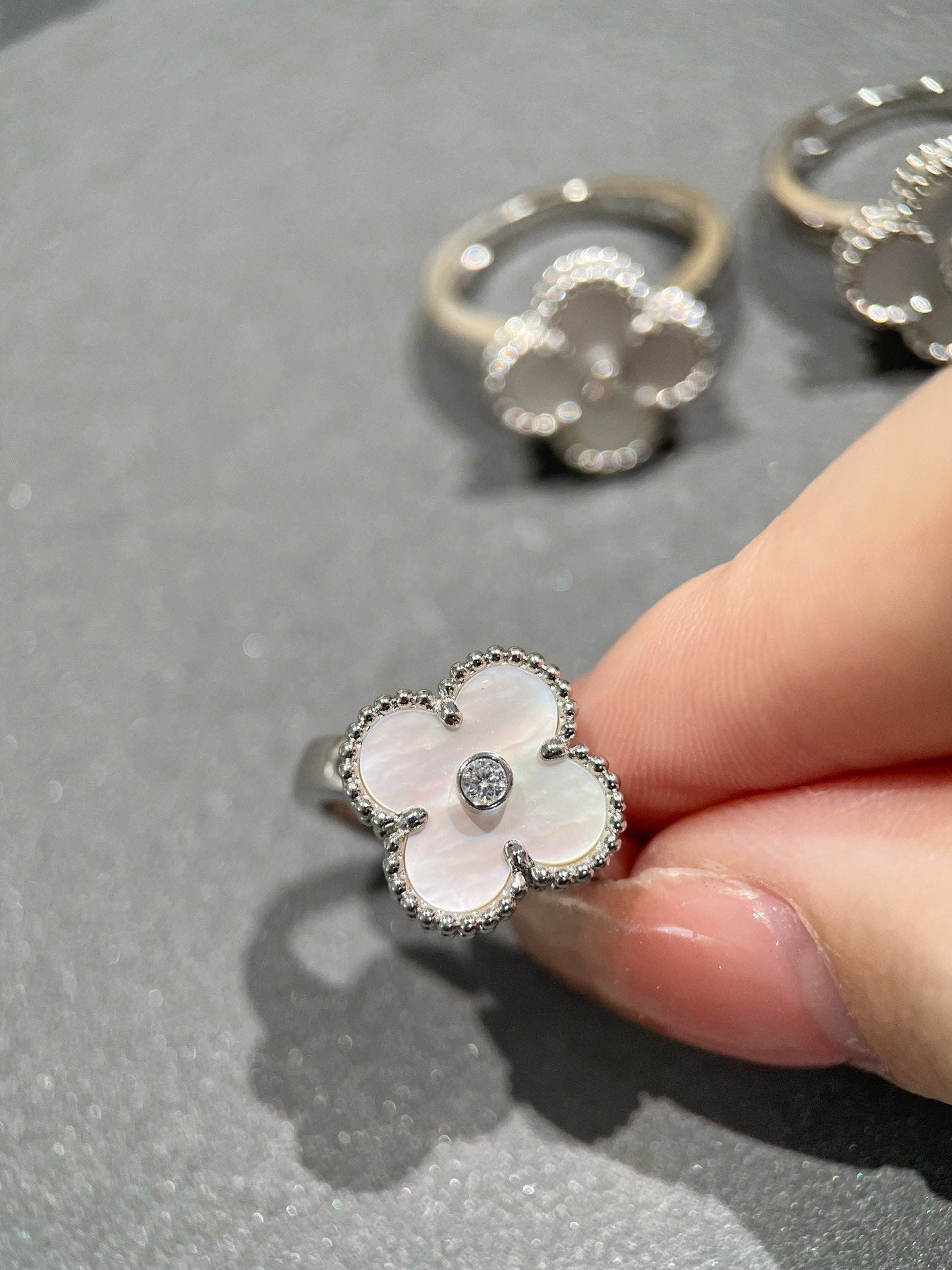 ¡®Moco¡¯CLOVER SILVER MOP DIAMOND RING